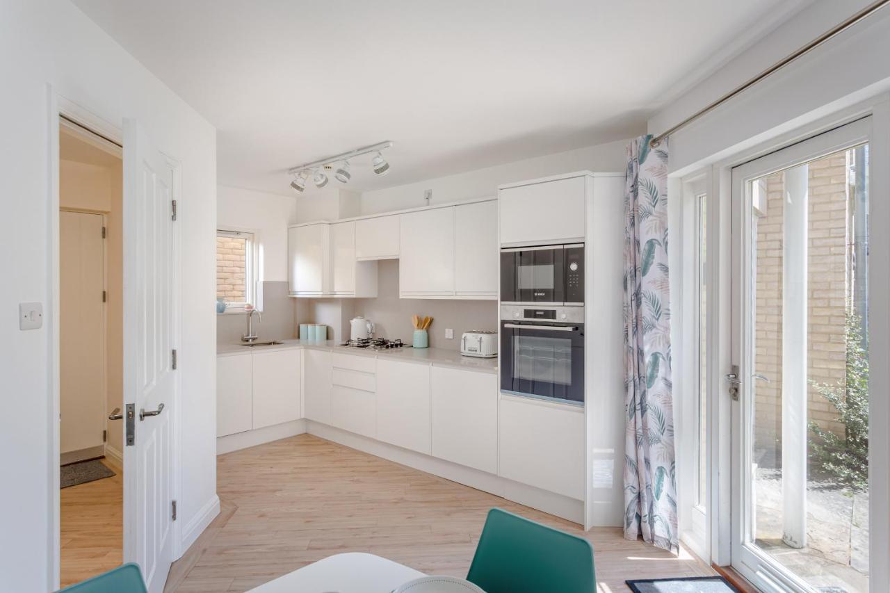 2 Bedroom City Centre Townhouse - With Parking كامبريدج المظهر الخارجي الصورة
